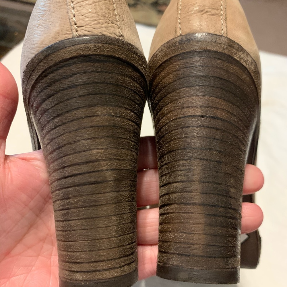 SOLD. 37 BRUNELLO CUCINELLI Italian $1250 bootie heel - Picture 6 of 13